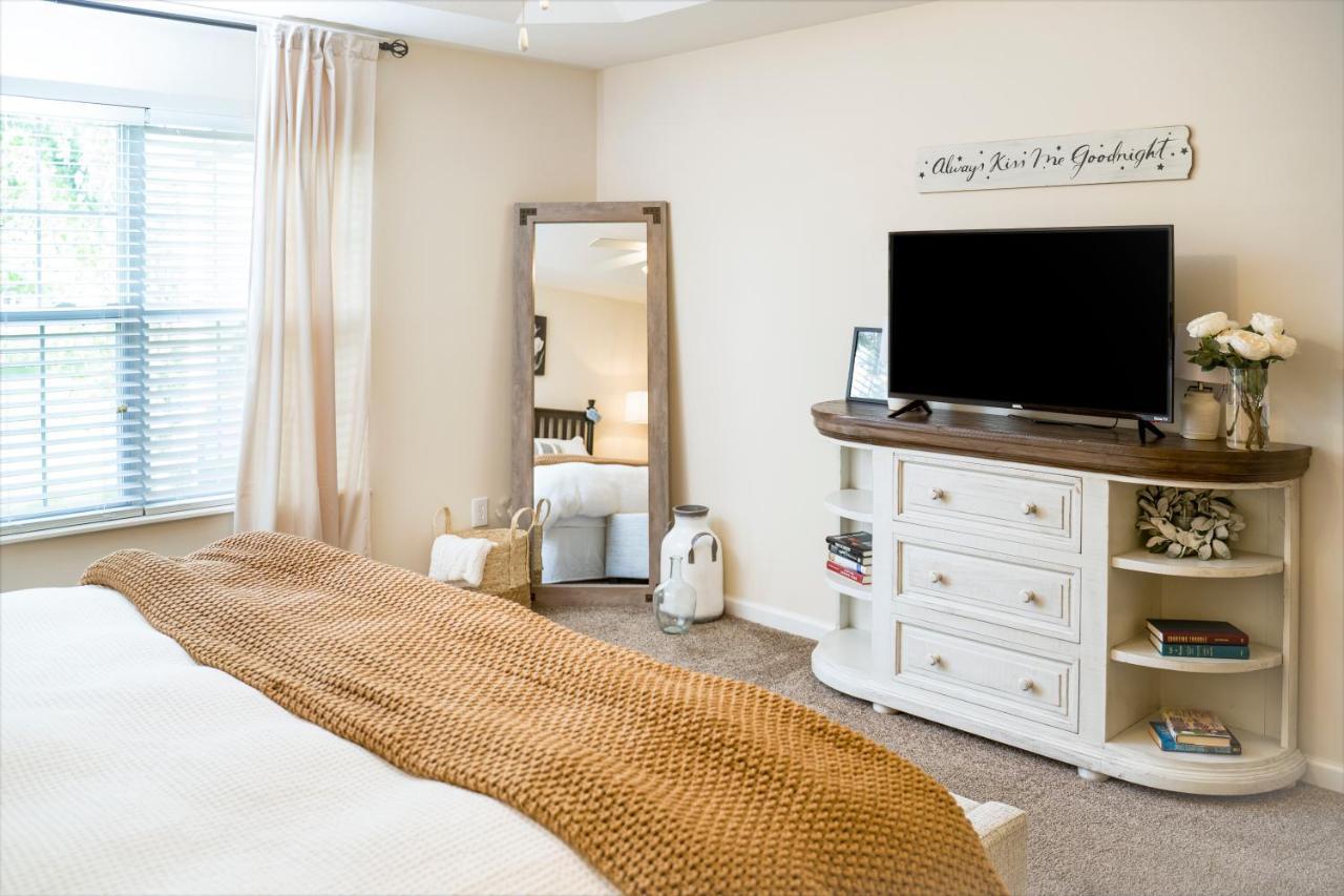 فيلا Luxe Quiet Townhouse W/Parking/Pool/By Dollywood بيدجن فورج المظهر الخارجي الصورة