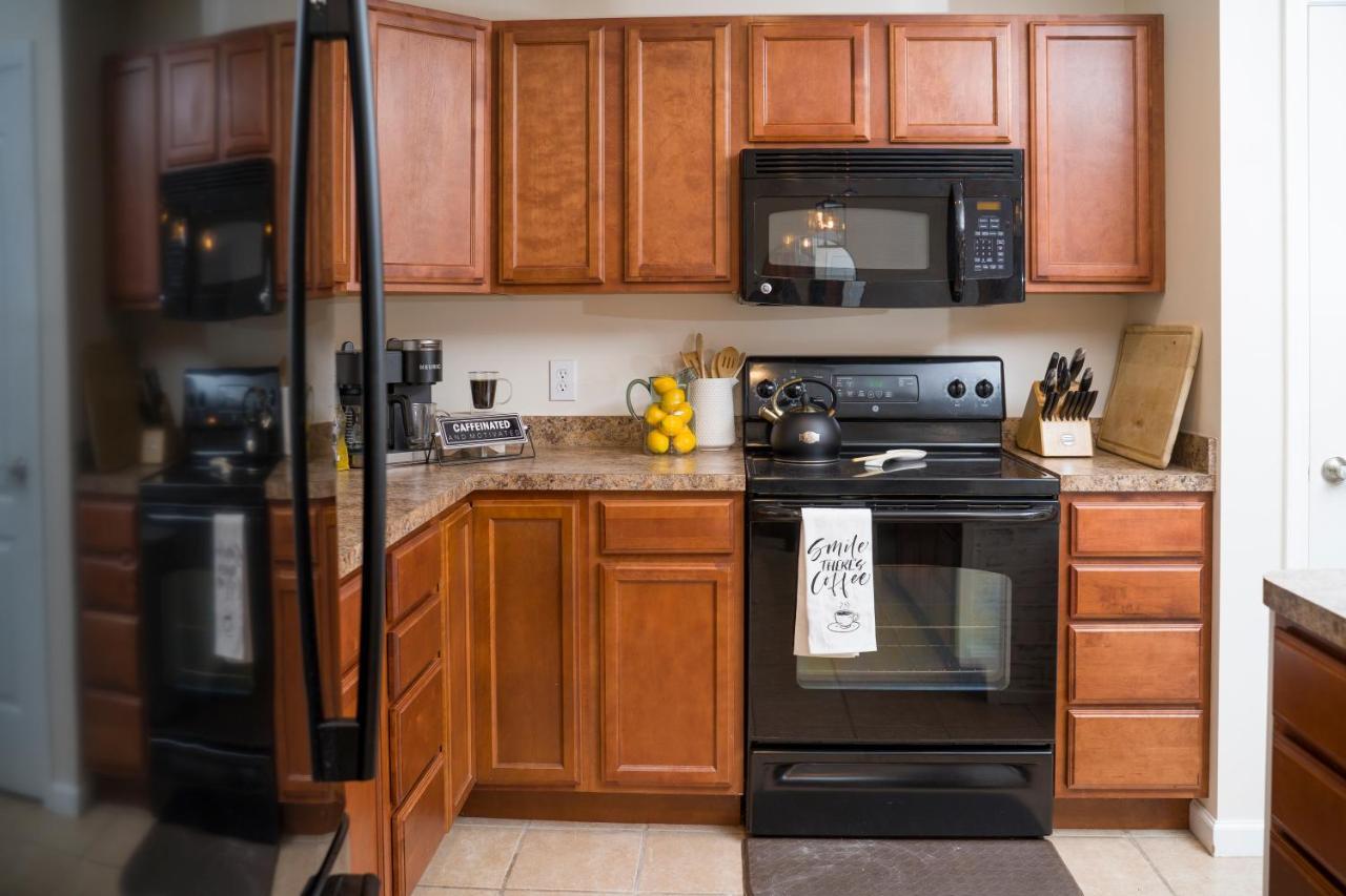 فيلا Luxe Quiet Townhouse W/Parking/Pool/By Dollywood بيدجن فورج المظهر الخارجي الصورة
